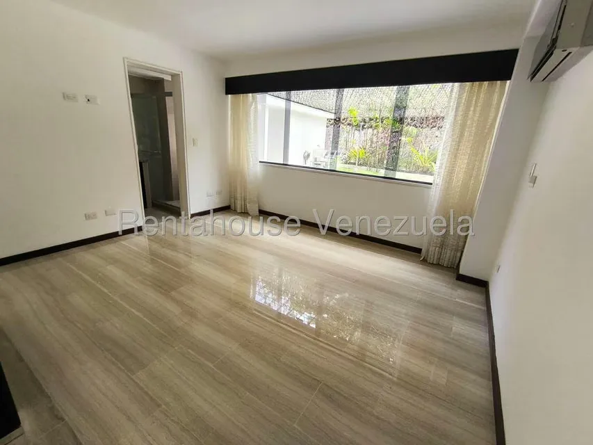 Apartamento (Duplex) en Alquiler en Lomas de La Lagunita, Distrito Metropolitano - 42