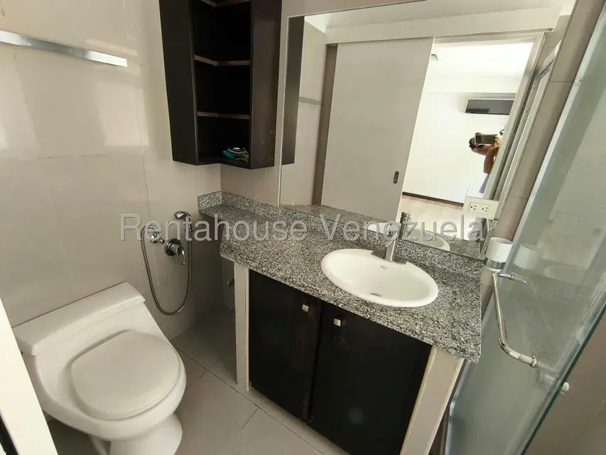 Apartamento (Duplex) en Alquiler en Lomas de La Lagunita, Distrito Metropolitano - 44