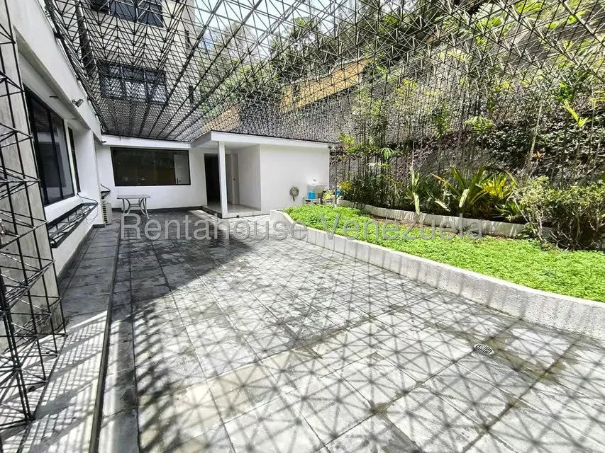 Apartamento (Duplex) en Alquiler en Lomas de La Lagunita, Distrito Metropolitano - 47