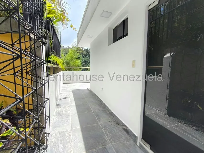 Apartamento (Duplex) en Alquiler en Lomas de La Lagunita, Distrito Metropolitano - 49