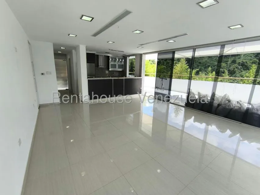 Apartamento (Duplex) en Alquiler en Lomas de La Lagunita, Distrito Metropolitano - 60