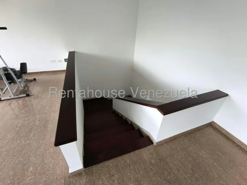 Apartamento (Duplex) en Alquiler en Lomas de La Lagunita, Distrito Metropolitano - 64