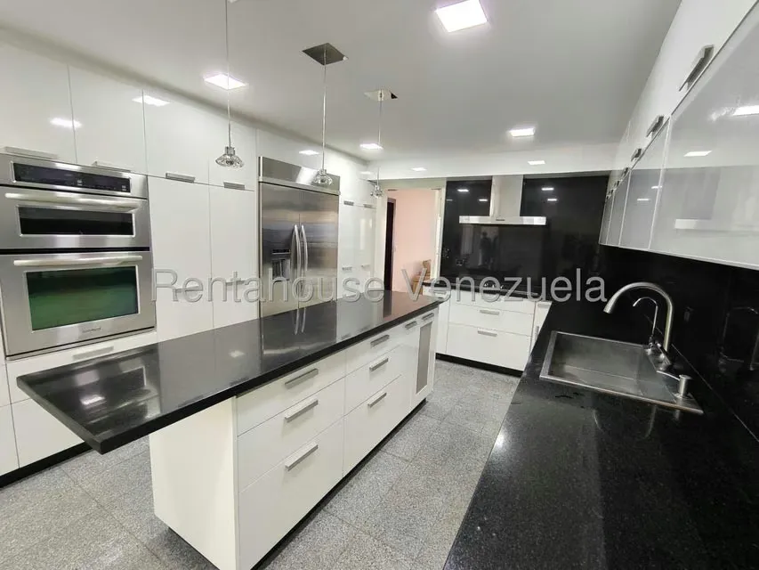 Apartamento (Duplex) en Alquiler en Lomas de La Lagunita, Distrito Metropolitano - 9