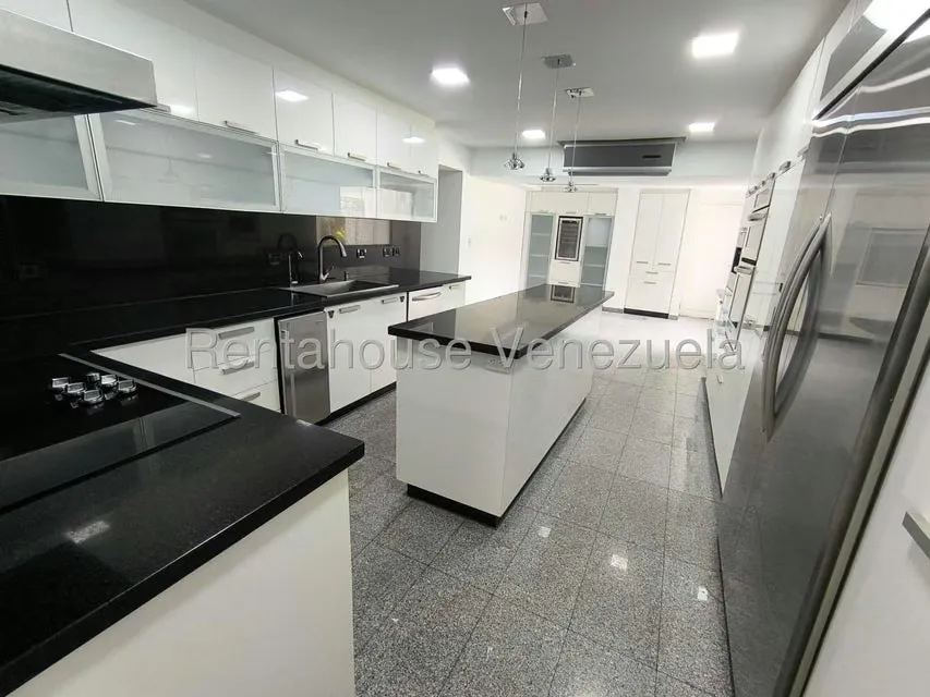 Apartamento (Duplex) en Alquiler en Lomas de La Lagunita, Distrito Metropolitano - 10