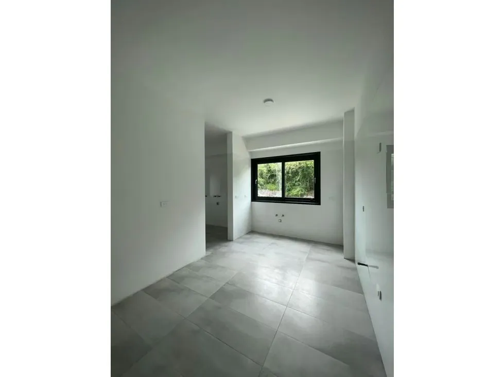 VENTA DE P.B. DE LUJO 430m2, URB. MACARACUAY, MPIO. SUCRE, CARACAS - 7