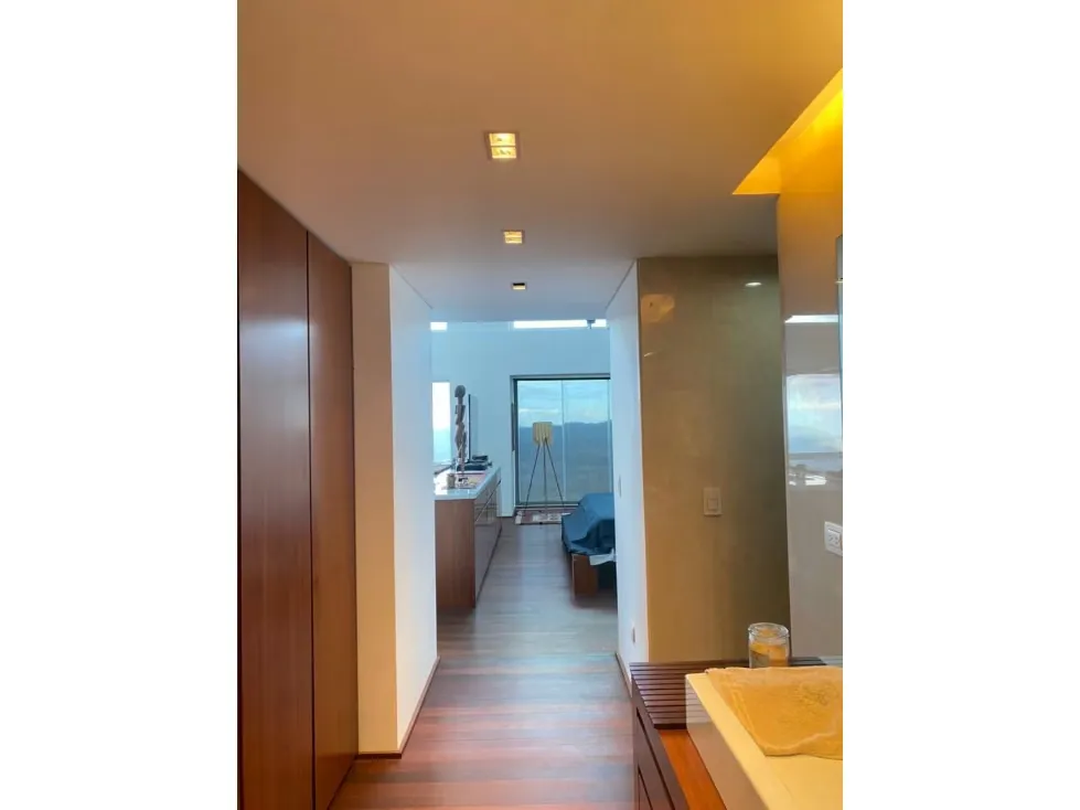 Se vende 213m2 1h+s/2b+s/3p Altos de Villanueva 5747 - 3