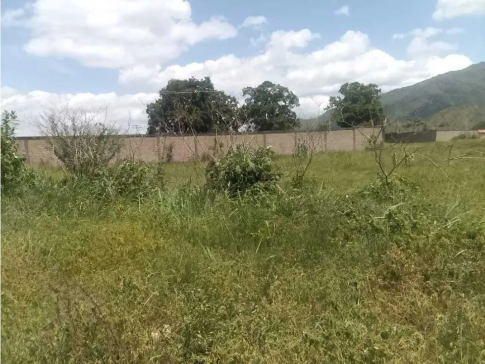 Se vende Terreno en la Cumaca 1764m2