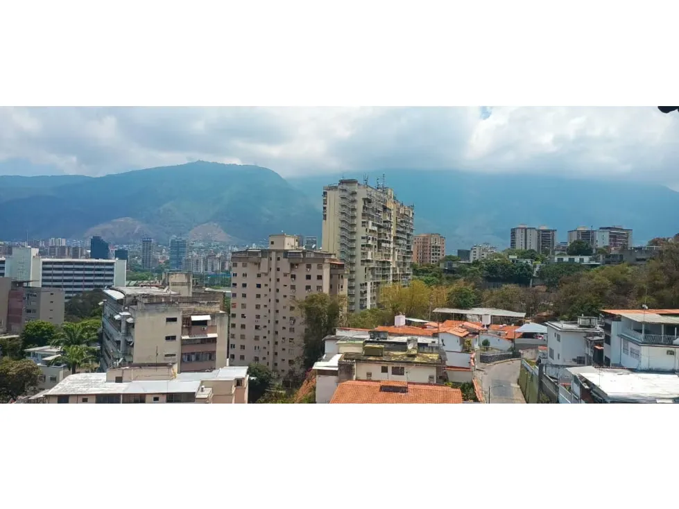 Vendo penthouse 225m2 4h/3b/2p Los Chaguaramos 8901 - 10