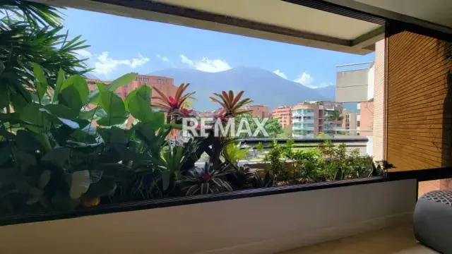 Aparatamento en Venta Campo Alegre, Chacao, Caracas 226 mts 4 Hab - 4
