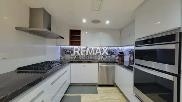 Aparatamento en Venta Campo Alegre, Chacao, Caracas 226 mts 4 Hab - 7