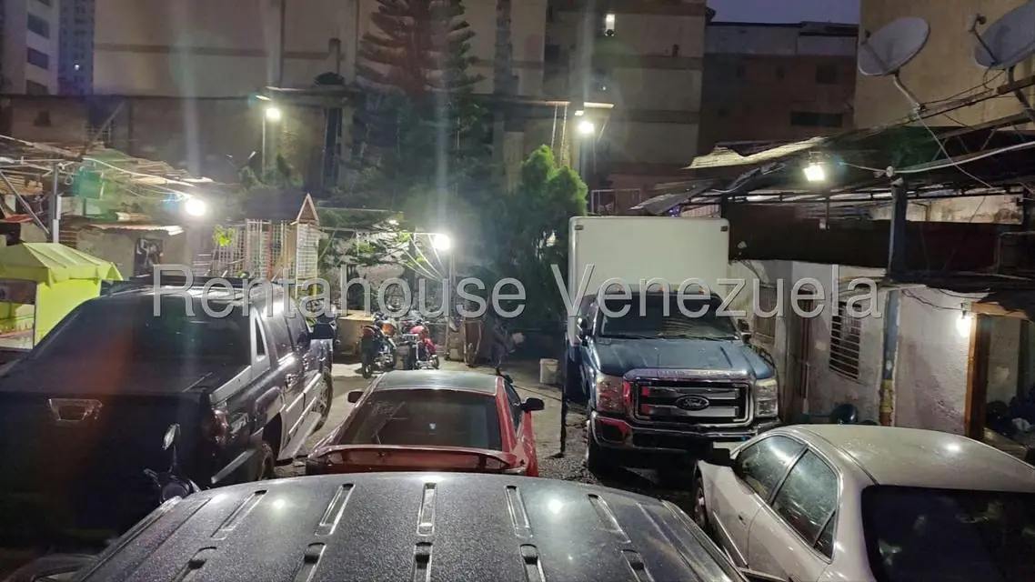 Terreno (Comercial) en Venta en La Candelaria, Distrito Metropolitano - 3