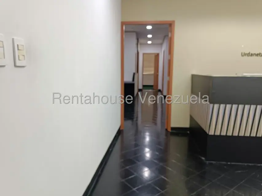 Oficina en Venta en Parroquia La Candelaria, Distrito Metropolitano - 4