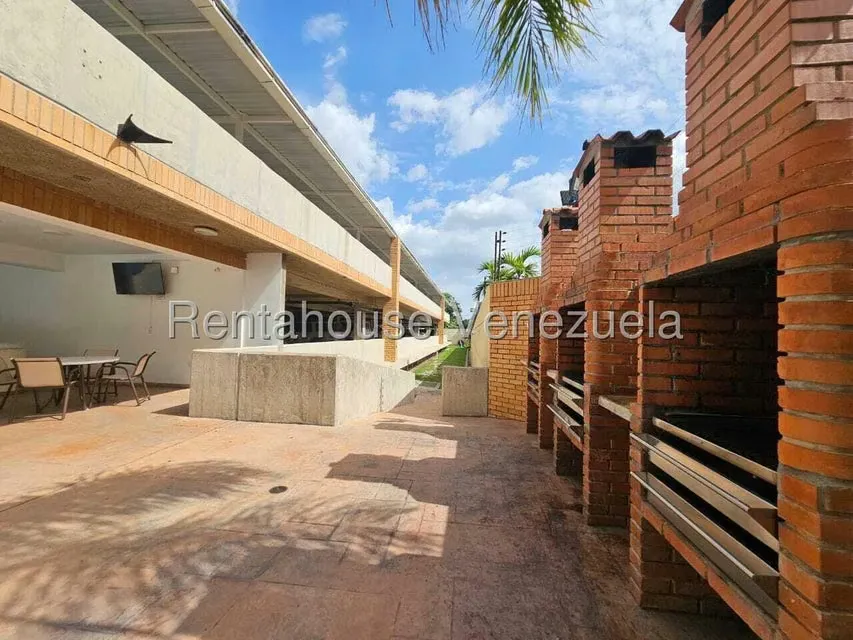 Apartamento (1 Nivel) en Venta en Base Aragua, Aragua - 4