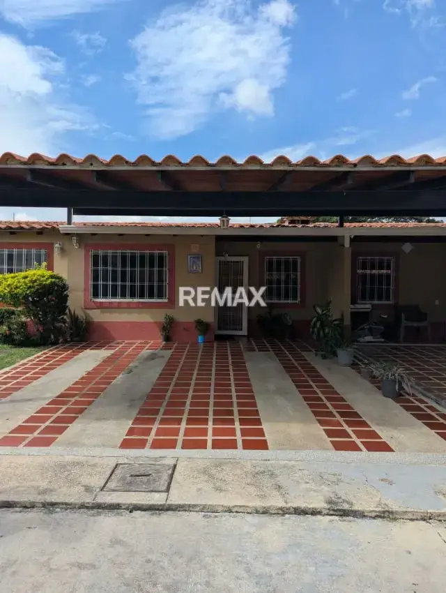 VENDO CASA AMOBLADA POZO DE AGUA DIRECTO EN SAN DIEGO VALLE DE ORO
