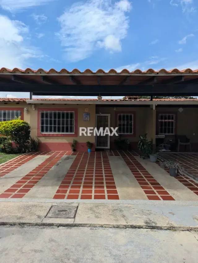 VENDO CASA AMOBLADA POZO DE AGUA DIRECTO EN SAN DIEGO VALLE DE ORO