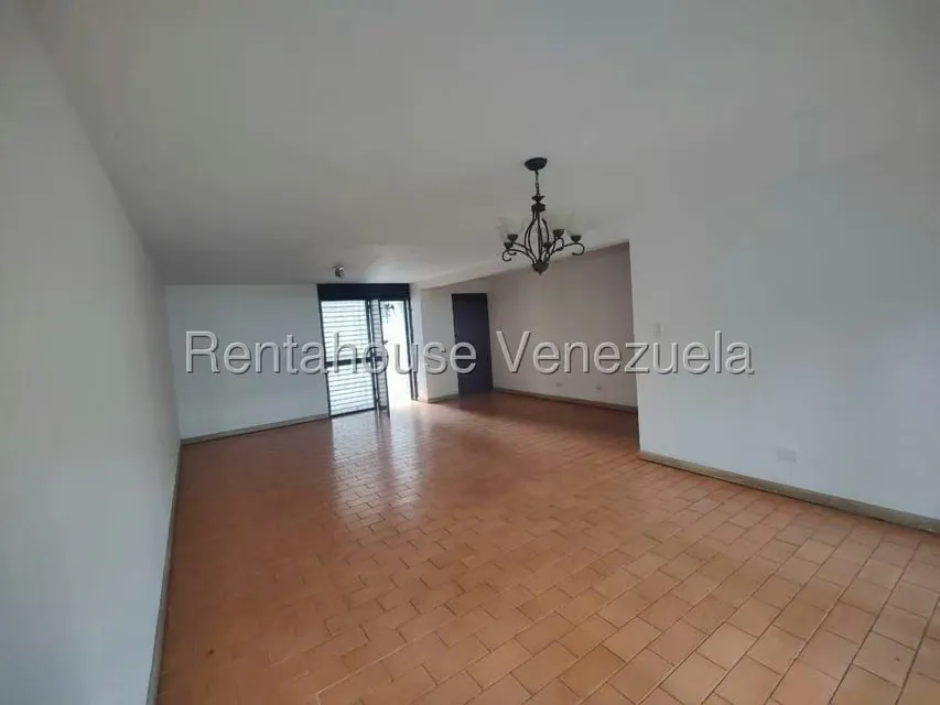 Anexo (1 Nivel) en Alquiler en Prados del Este, Distrito Metropolitano - 5