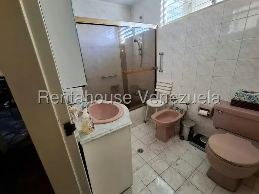 Apartamento (1 Nivel) en Venta en La Florida, Distrito Metropolitano - 17