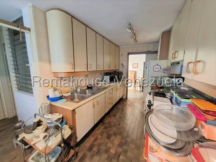Apartamento (1 Nivel) en Venta en La Florida, Distrito Metropolitano - 27