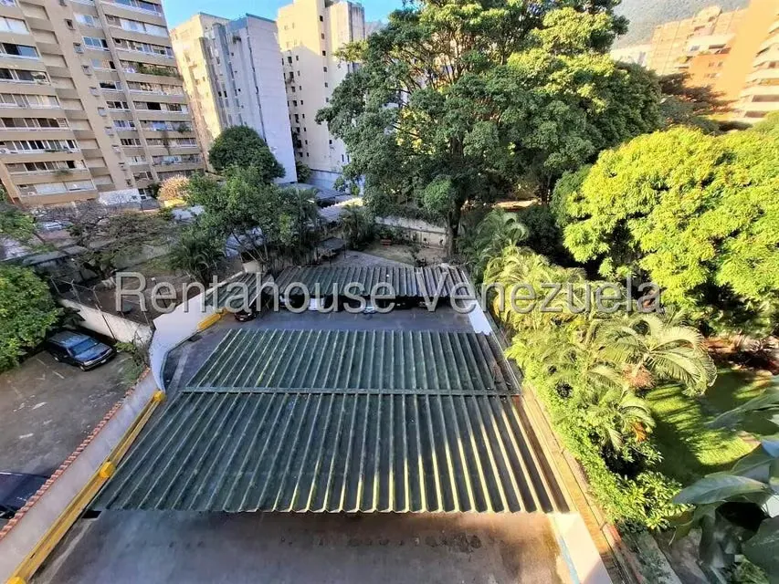 Apartamento (1 Nivel) en Venta en La Florida, Distrito Metropolitano - 31