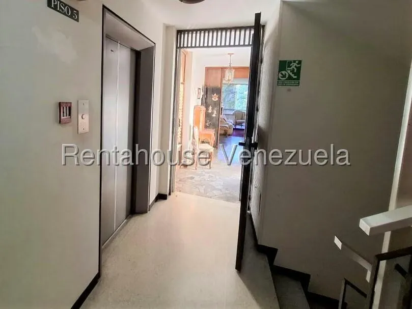 Apartamento (1 Nivel) en Venta en La Florida, Distrito Metropolitano - 5