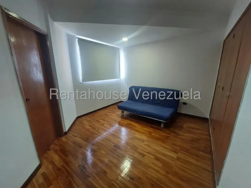 Apartamento (1 Nivel) en Alquiler en Avenida Bella Vista, Zulia - 11