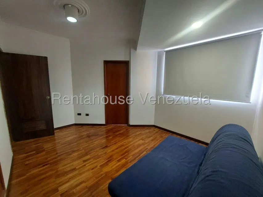 Apartamento (1 Nivel) en Alquiler en Avenida Bella Vista, Zulia - 12