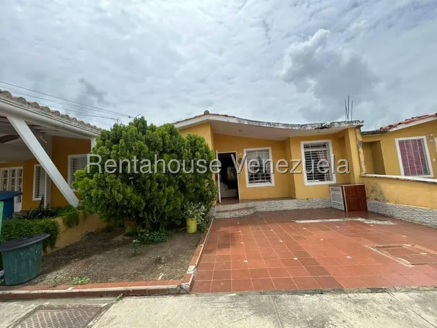 Casa (1 Nivel) en Venta en Centro, Lara - 3