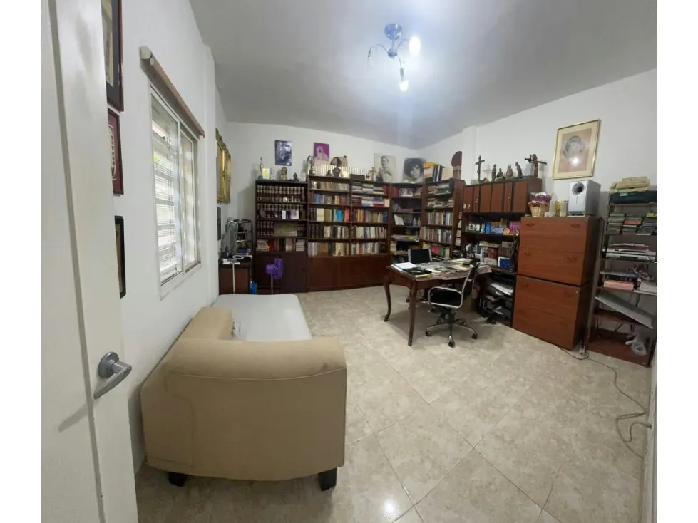 Se VENDE Casa de 500m²C.-6H+6.5B+7P+Trz.-Cumbres de Curumo-RC - 19