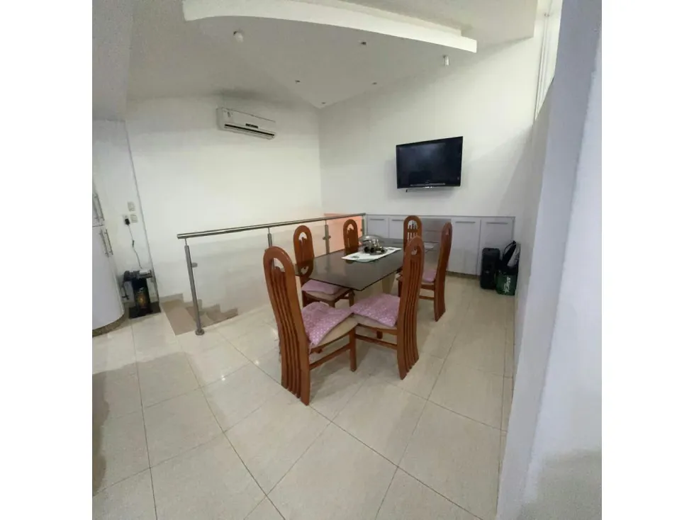 Se VENDE Casa de 500m²C.-6H+6.5B+7P+Trz.-Cumbres de Curumo-RC - 20