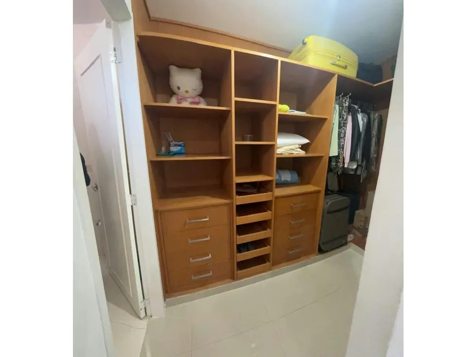 Se VENDE Casa de 500m²C.-6H+6.5B+7P+Trz.-Cumbres de Curumo-RC - 24