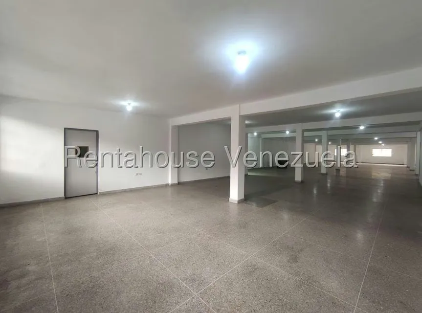 Local Comercial en Alquiler en Antimano, Distrito Metropolitano - 12
