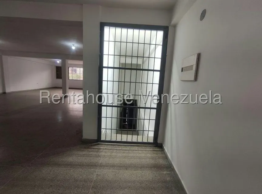 Local Comercial en Alquiler en Antimano, Distrito Metropolitano - 16