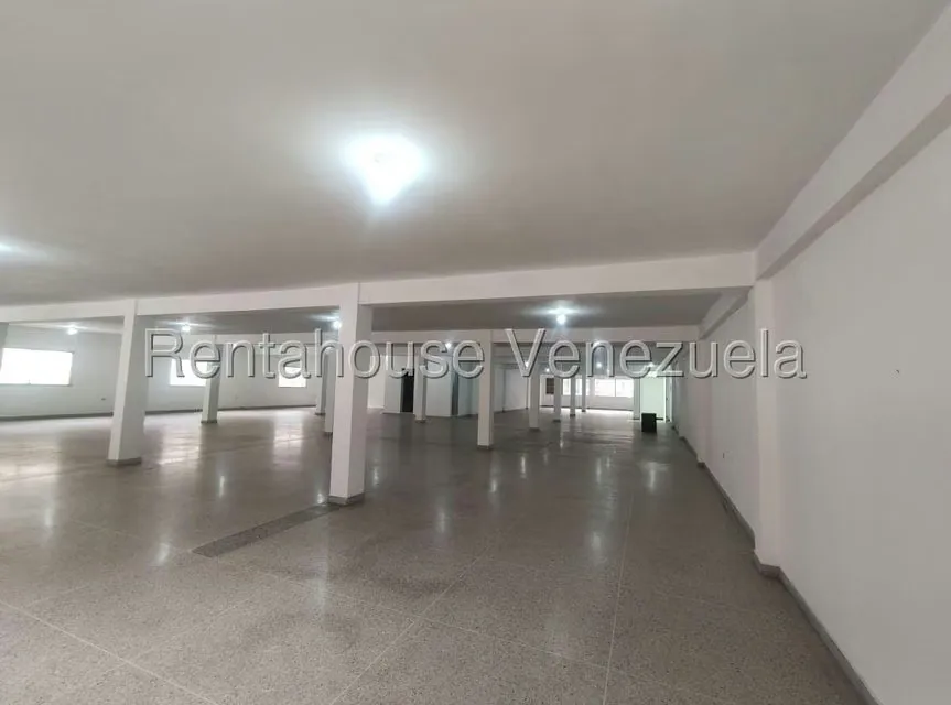 Local Comercial en Alquiler en Antimano, Distrito Metropolitano - 4