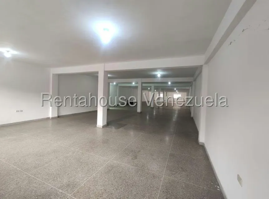 Local Comercial en Alquiler en Antimano, Distrito Metropolitano - 8