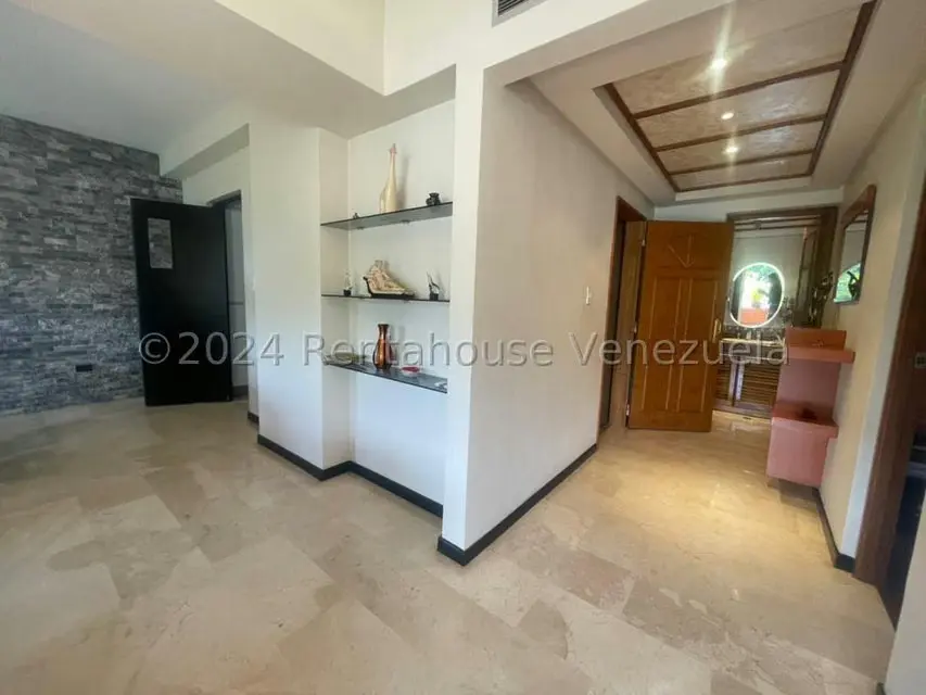 Apartamento (1 Nivel) en Venta en La Castellana, Distrito Metropolitano - 3