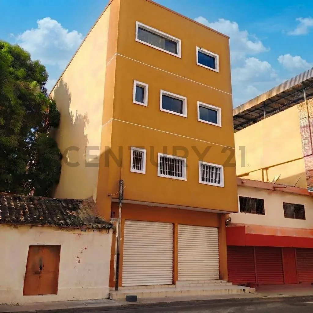 VENTA DE LOCAL COMERCIAL EN PUERTO LA CRUZ