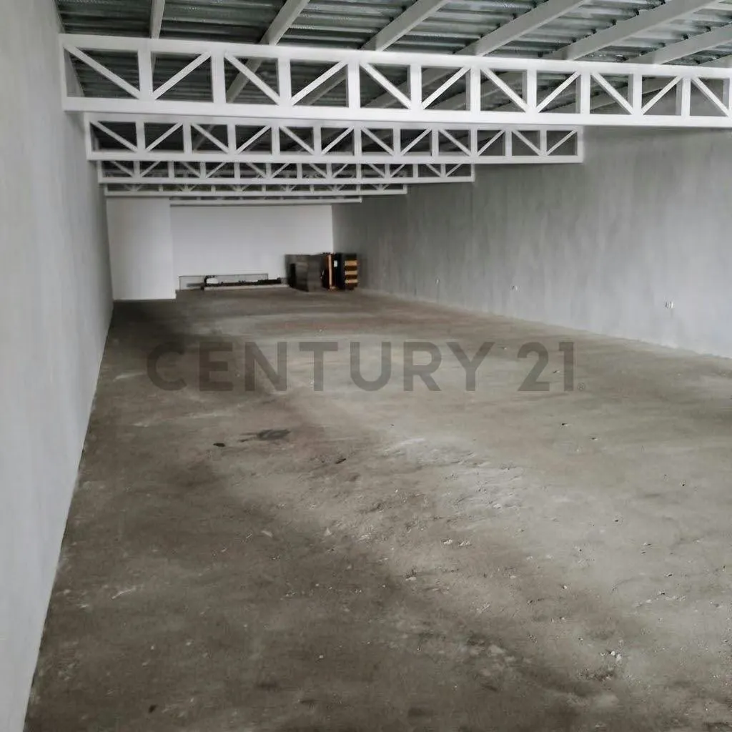 VENTA DE LOCAL COMERCIAL EN PUERTO LA CRUZ - 7
