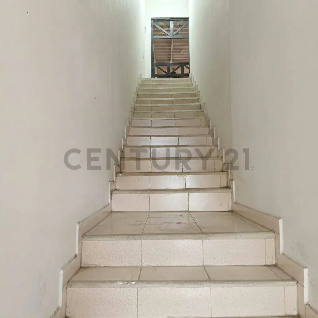 VENTA DE LOCAL COMERCIAL EN PUERTO LA CRUZ - 8