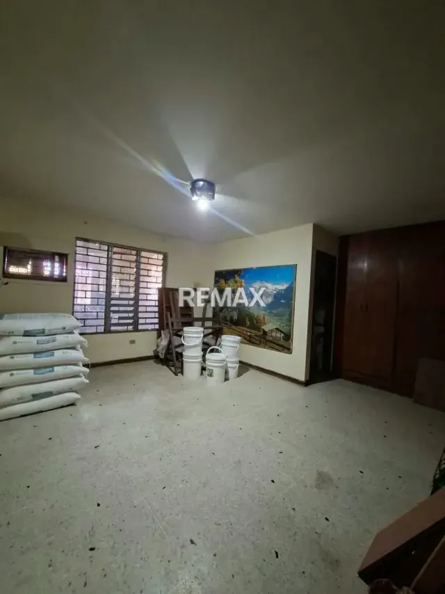 CASA COMERCIAL - 4