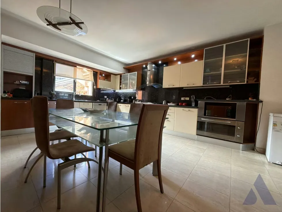 Vendo Ph 436m2 Lomas de Las Mercedes 3065 - 24