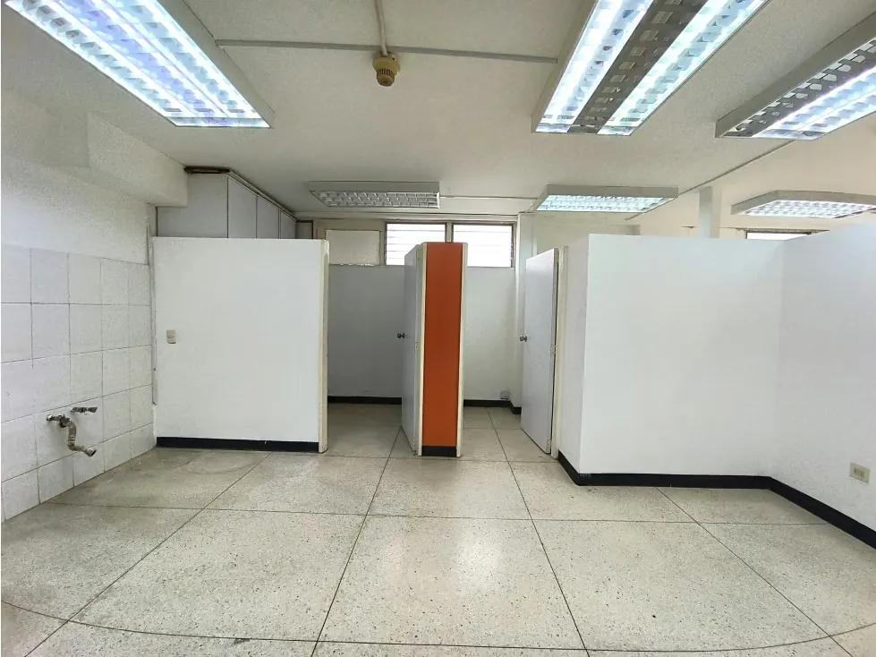Se Alquila Local Comercial 70.5m2 Altamira 2103 - 6