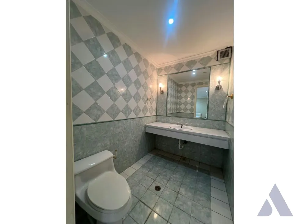 Se vende edificio 1273m2 La Floresta 8364 - 15