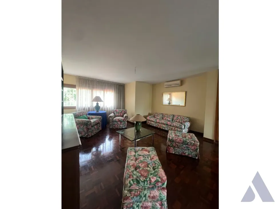 Se vende edificio 1273m2 La Floresta 8364 - 8