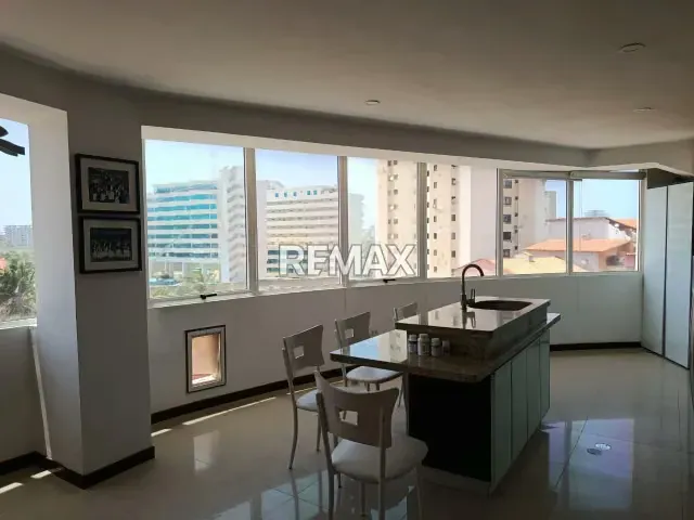 APARTAMENTO MODERNO EN COSTA AZUL, RESD VINCENZO 1 - 12