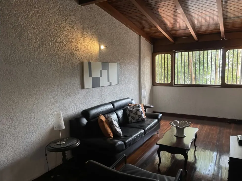 Vendo Casa de 2 Plantas en Los Naranjos - 18