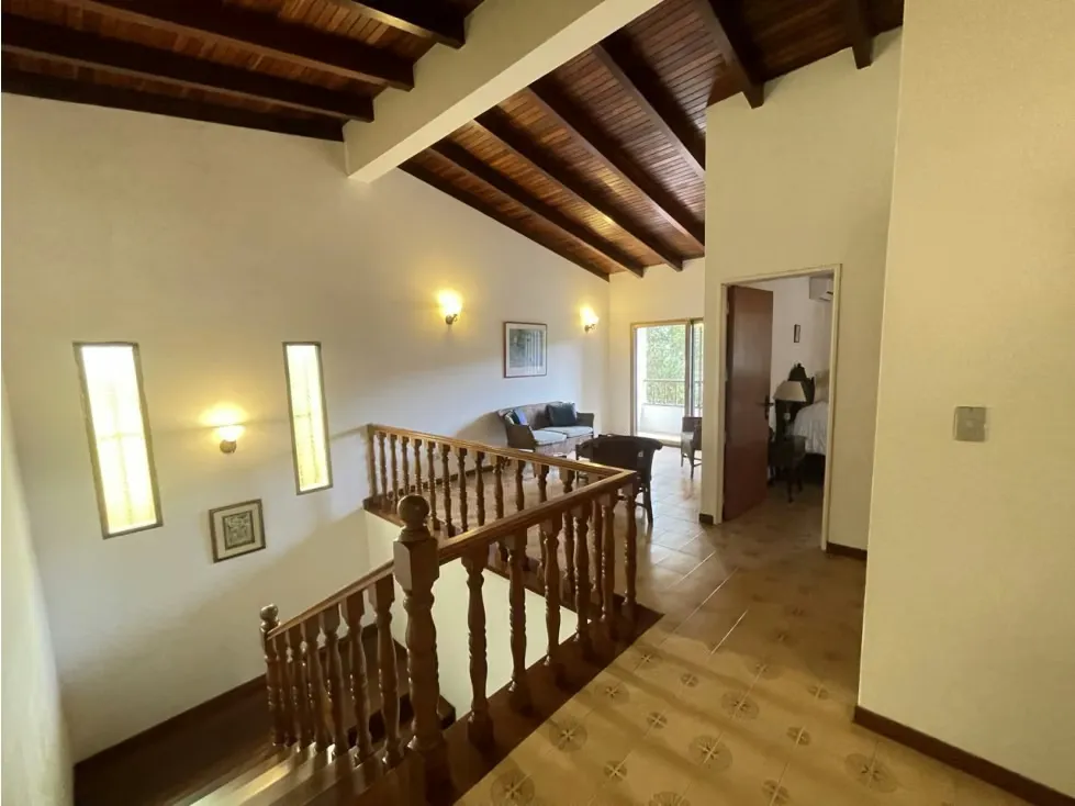 Vendo Casa de 2 Plantas en Los Naranjos - 21