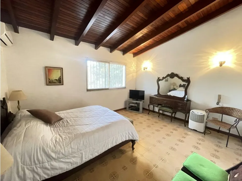 Vendo Casa de 2 Plantas en Los Naranjos - 25