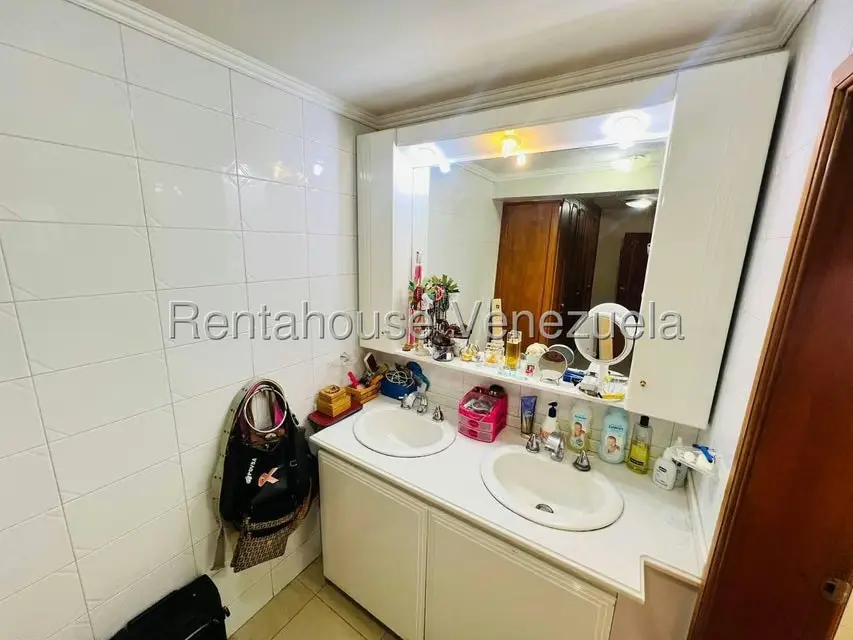 Apartamento (1 Nivel) en Venta en Centro, Aragua - 32