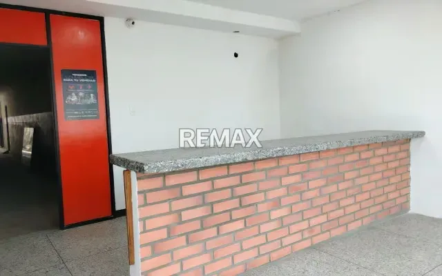Se Alquila excelente Local calle 67 Cecilio Acosta con avenida 13. Maracaibo Edo Zulia - 12