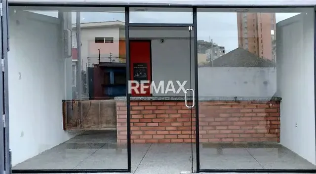 Se Alquila excelente Local calle 67 Cecilio Acosta con avenida 13. Maracaibo Edo Zulia - 3